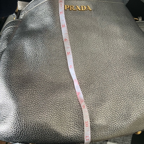 Authentic Prada - Picture 14 of 14